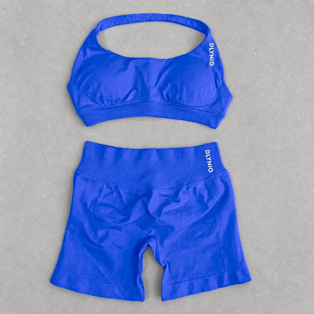 DLYNIO Women Training Set Thick Halter Sports Bra WithRemovable Pads 4.5" Low Rib Waist Scrunch Bum ShortsMoisture Wicking Workout Outfit For Gym Running Pilates summer fitness