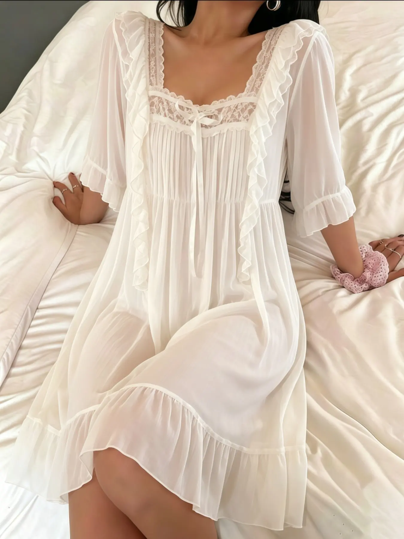Women's Sexy Elegance Soft Comfortable Lightweight Nightdress, Square Neck Lace Trim Chiffon Short Sleeve Sleepwear Loungewear, Loose-Fitting Plain Pattern