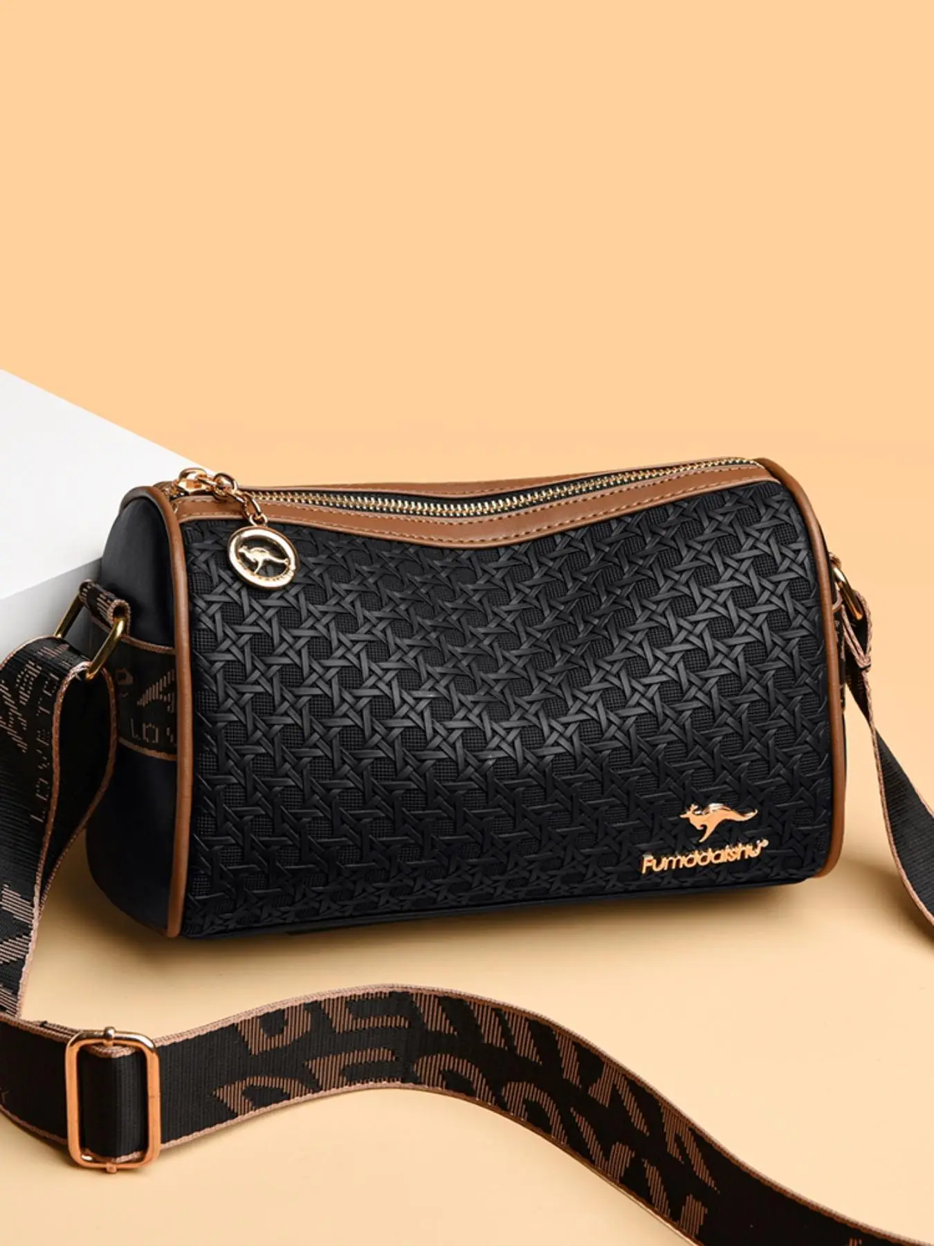 Fashionable Plain Crossbody Bag, Casual Versatile Shoulder Bag with Adjustable Strap, Basic All-match Commuter Bag for Daily Used