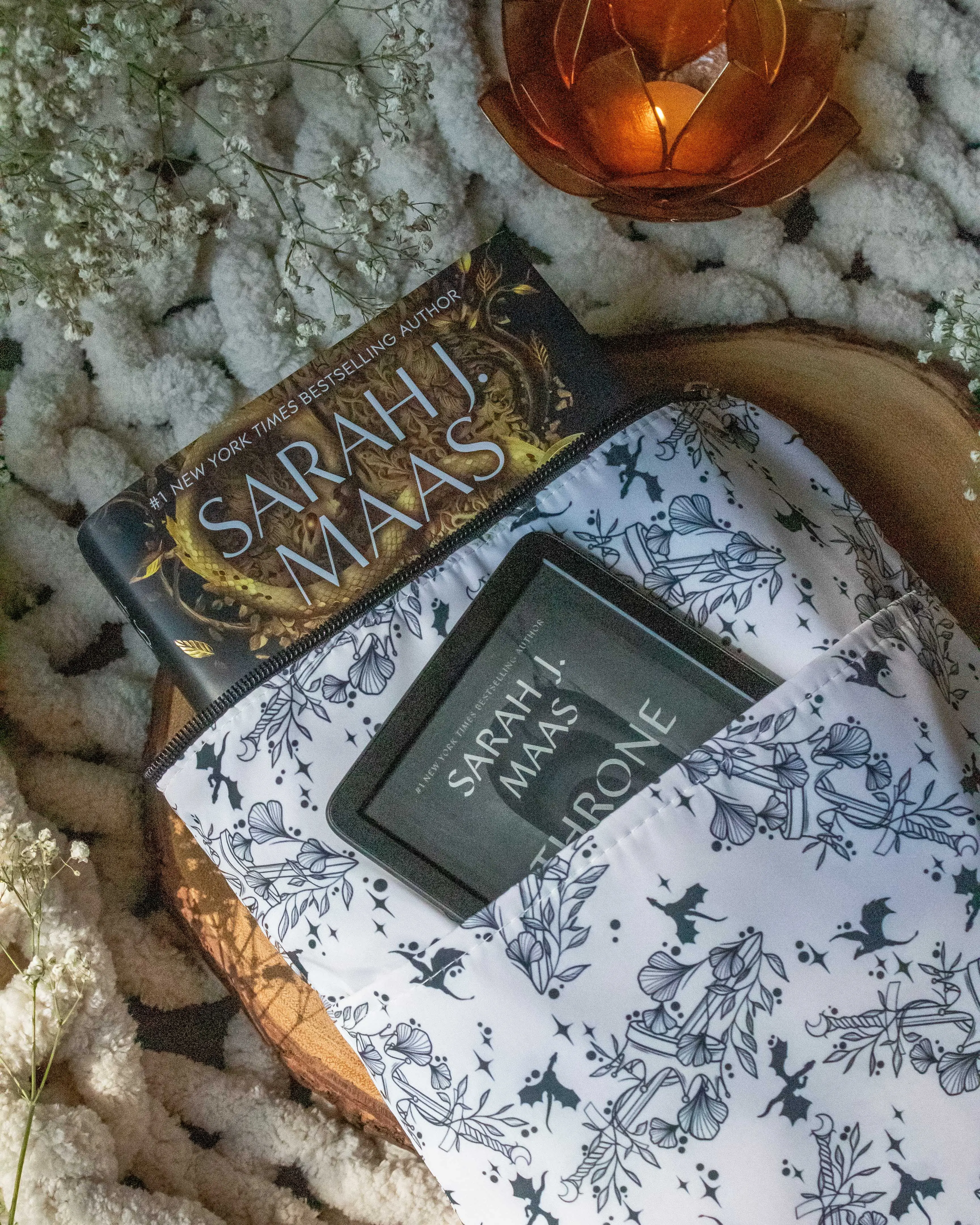 Water-Resistant Book / Tablet Sleeve with Zipper | Extra Large for Thick Fantasy Novels