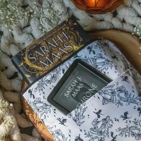 Water-Resistant Book / Tablet Sleeve with Zipper | Extra Large for Thick Fantasy Novels