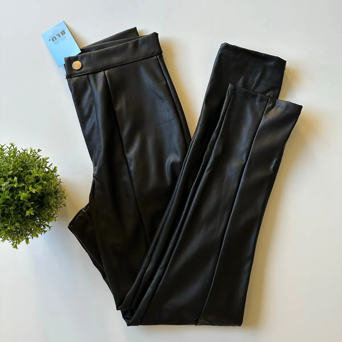 NIGHT OUT Leather Pants NIGHT OUT Leather Pants