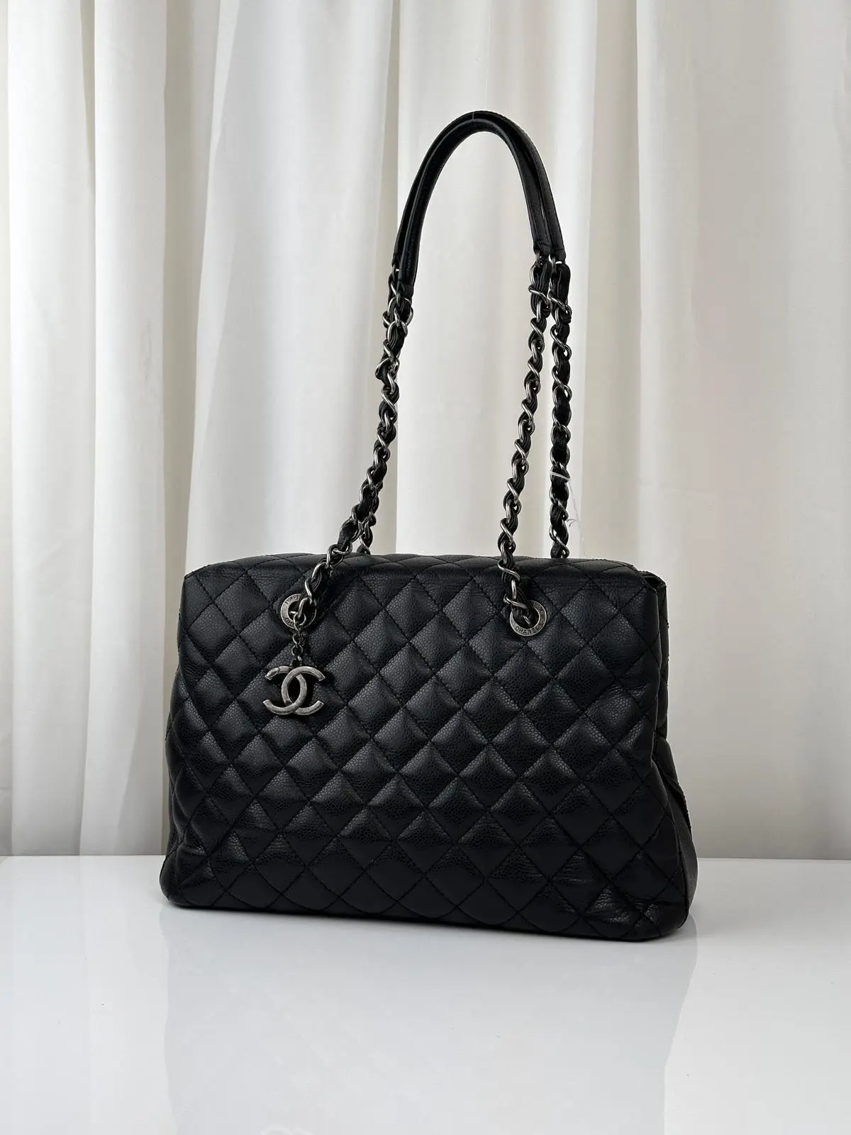 Pre-owned CHANEL As Shown Shoulder Bags Coco Mark Matelassé Sample Item, Serial Number in the 21s, with Certificate of Authenticity, Shoulde