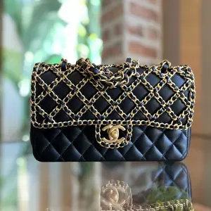 Pre-owned CHANEL Leather Shoulder Bags Double Flap Classic Chained Lambskin Timeless Shoulder Bag