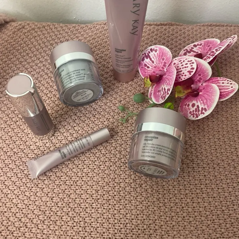 Mary Kay Sweet Pair Day Set - Includes Sunscreen & Night Cream with Retinol for Skin Care Routine - Perfect for Daily Skincare with BroadSpectrum SPF 30 Protection & Retinol Night Treatment