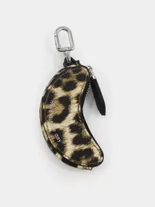 Leopard print banana, Banana bag pendant, cute fruit bag charm, keychain accessory, suitable for bags and backpacks, the perfect gift for fruit lovers, casual style suitable for all seasons, perfect for Halloween decorations