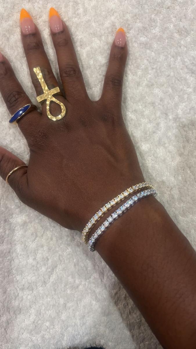 Item: White and Yellow Gold, 6.5 Inches