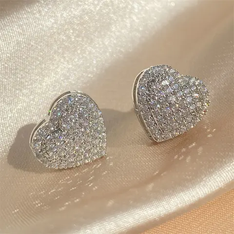 Women's Summer Heart-Shaped Cubic Zirconia Ear Studs, Exquisite Shining Bright Pierced Earrings for Sensitive Ears, Shining Earrings