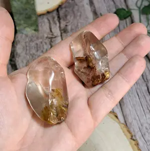 Amphibole Quartz Red Ghost Phantom Points Natural Crystal
