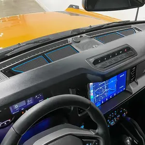 Anti-Slip Dashboard Mat for Ford Bronco 2021–2026 | Custom Fit Silicone Non-Slip Dash Storage Pad, Dashboard Protector (2/4 Door Compatible)