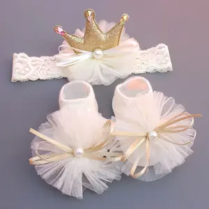 A Set of White Crown Decorative Headband And Socks for Babies, Suitable for Ages 0-1