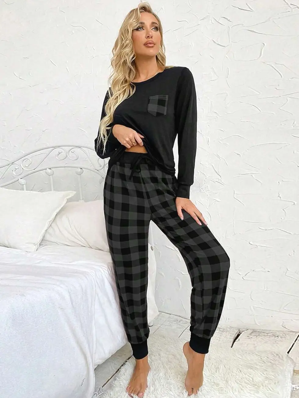 Women's Dark Grey Plaid Long Sleeve Pajama Set with Pocket