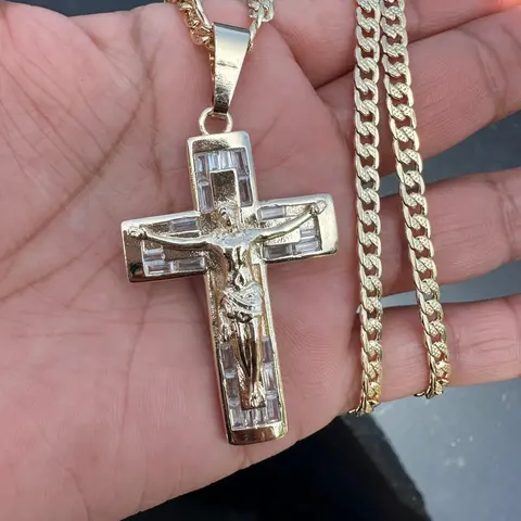 Cristo Vive Necklace for him or her with Cuban chain