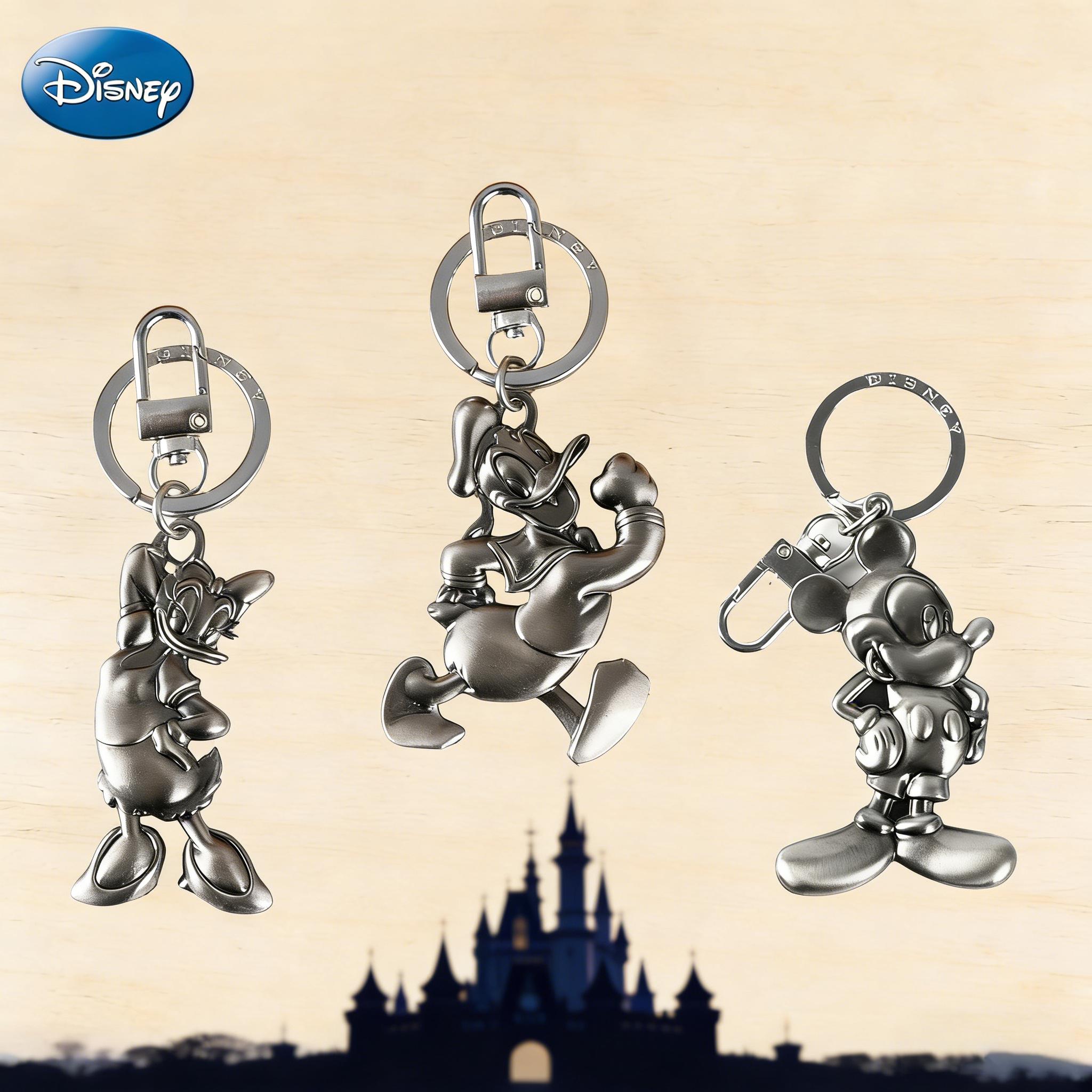 1PC Disney Keychain Officially Licensed Collectible Cute Animal Anime Mickey Daisy Duck Donald Duck Goofy Minnie Keyring Backpack Decoration Car key Pendant Desk Ornament Anti-Rust Exquisite Alloy Enamel Gift