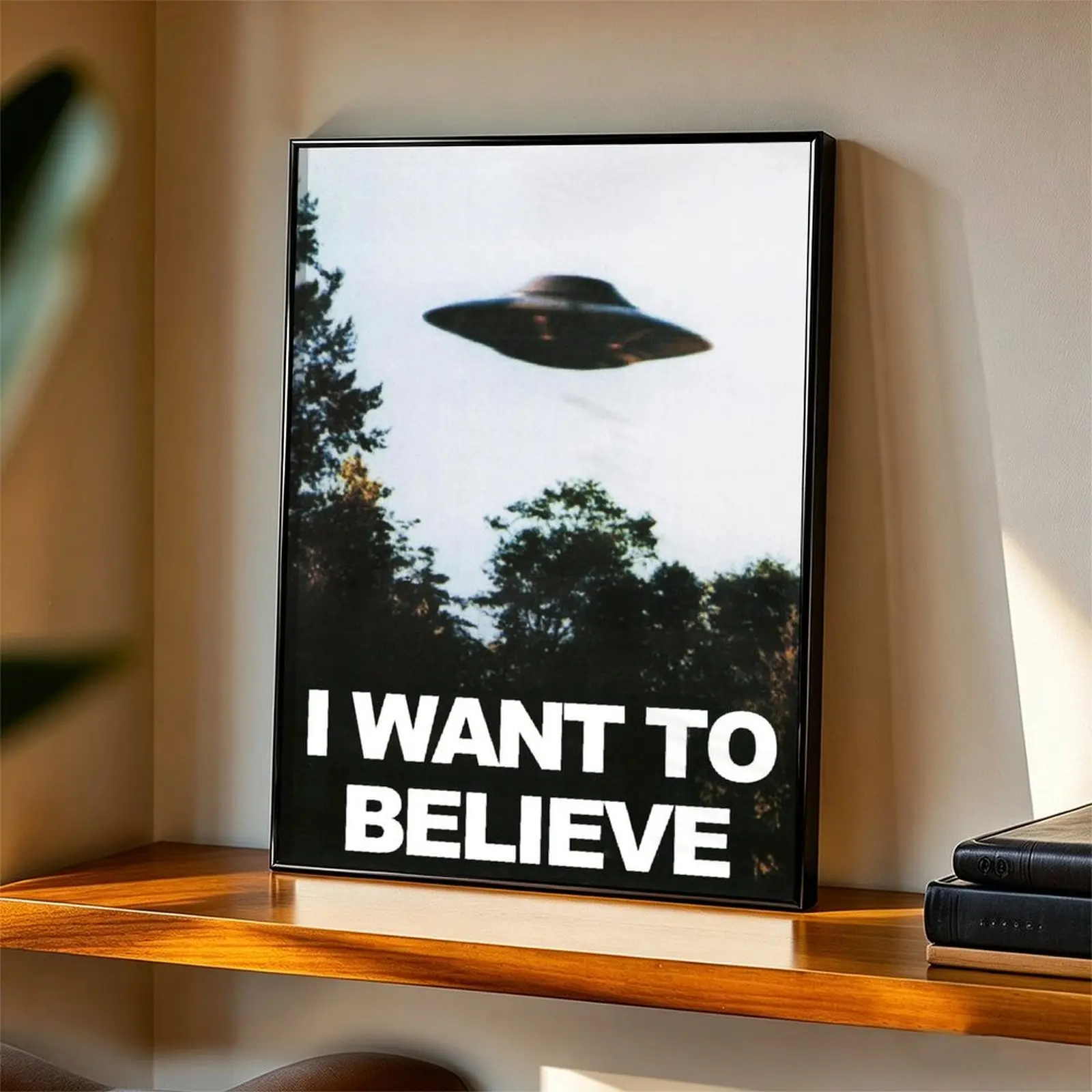 I Want To Believe UFO Canvas Wall Art Vintage Sci-Fi Alien Flying Saucer Poster X Files Artwork Bedroom Dorm Gaming Room Man Cave Wall Decor Gift