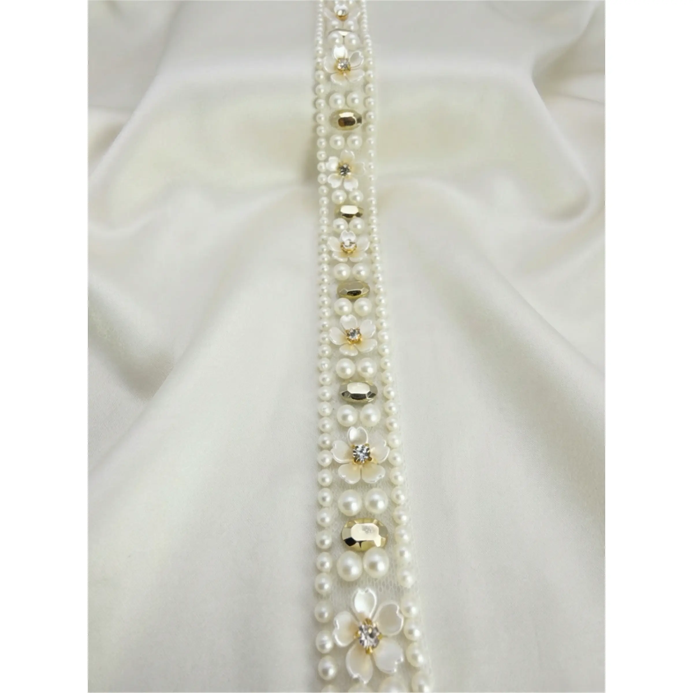 Pearl & Gold Rhinestone Floral Trim – Self Adhesive or Sew-On Seam Allowance – Luxury Bridal Beaded Trim for Dress, Veil, Collar