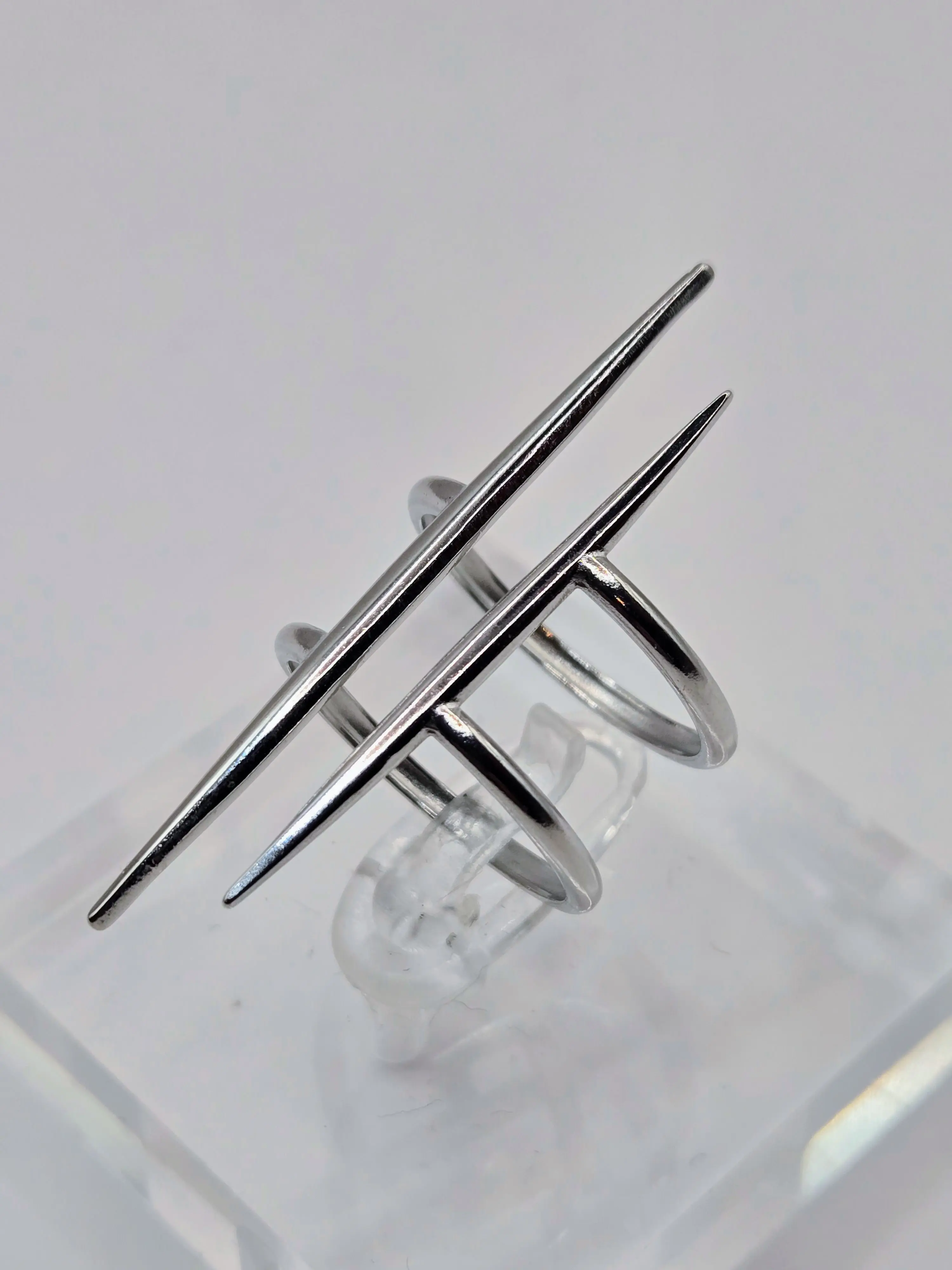 DOUBLE SPIKE RING - ONE SIZE
