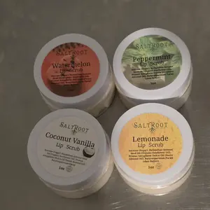 Exfoliating Lip Scrub