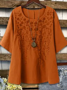 Women's Fashion Plus Size Elegant Solid Color Top, Embroidered Floral Design, Loose Knit Round Neck Short Sleeve Shirt Blouse