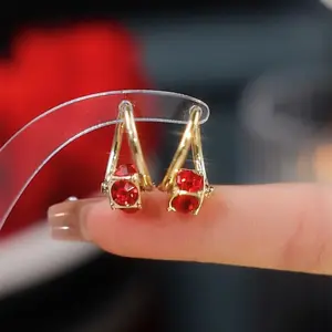 2026 New Small and Exquisite Zircon Clip-on Earrings for Women, Versatile, Light Luxury, Niche, Elegant Design, High-end Earrings 740140055304