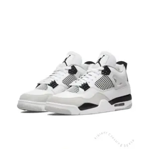 Retro-style white and black casual sports versatile durable and comfortable basketball shoes