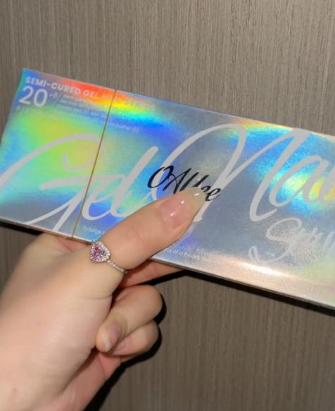 Item: Purple Butterfly Cat's Eye