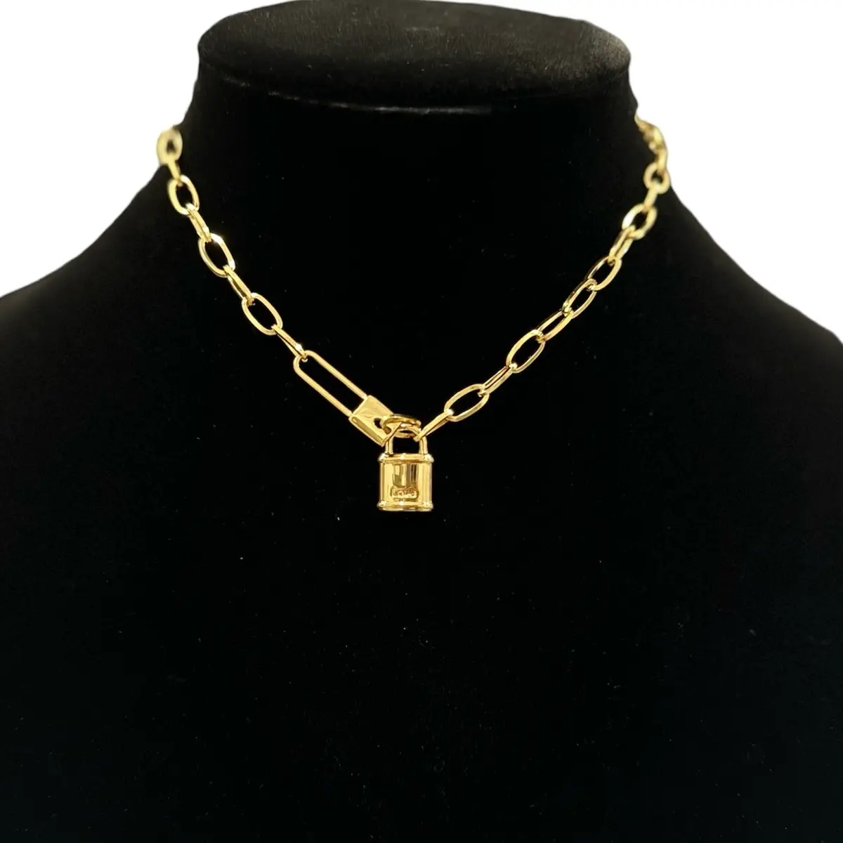 VICTORIA NECKLACE VICTORIA NECKLACE