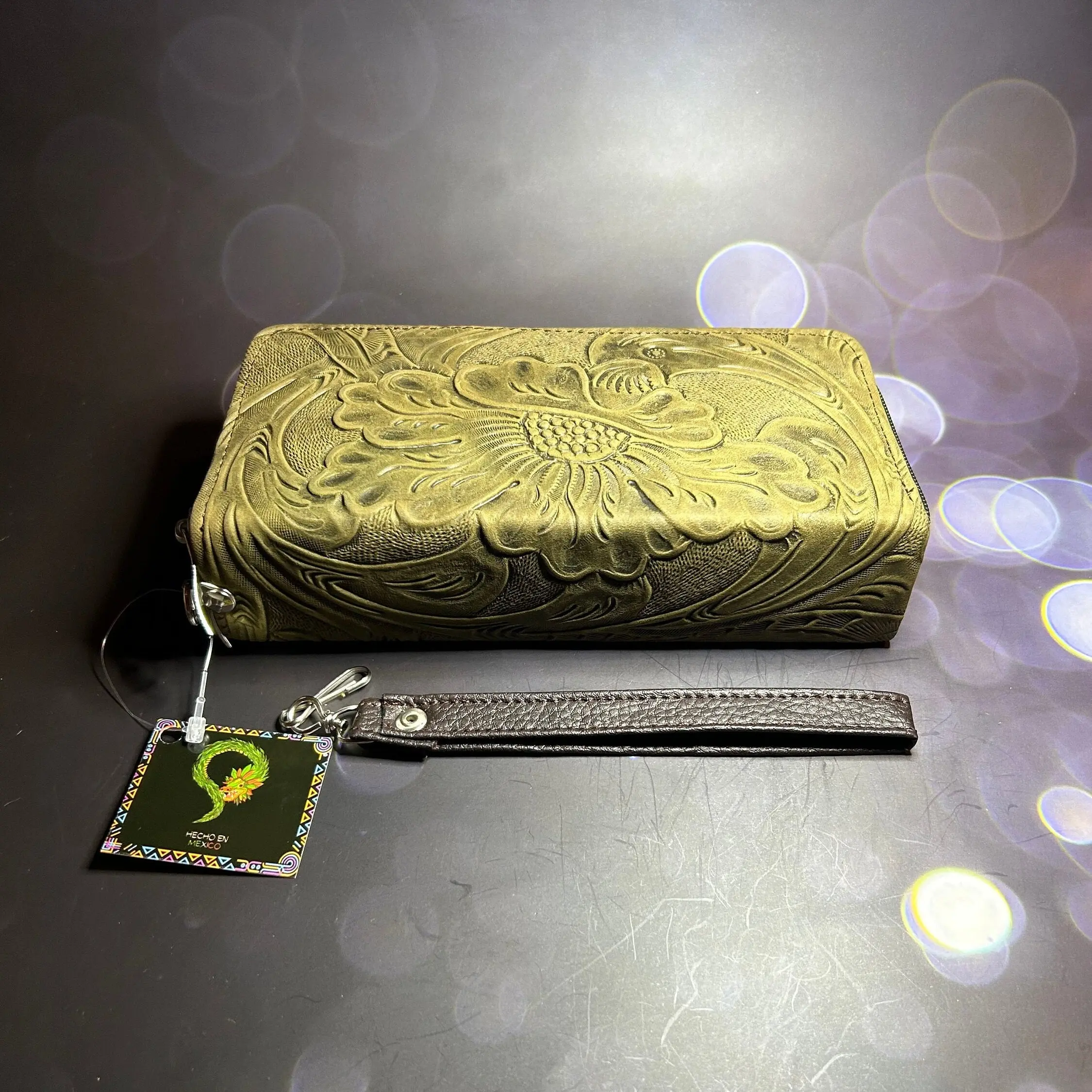 Leather Purses, Handmade, Mexican Artisanal Purses, Engraved Leather Purses, Hand Wrist Purses, Birthday Gift, 3 Zipper Purses, Wallets