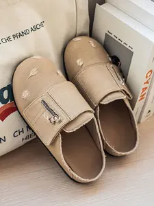 Men's Distressed Denim Mule Slippers, Casual Slip-On Clogs with Zipper Pocket, Non-Slip Flat Slide Shoes for Indoor/outdoor Use