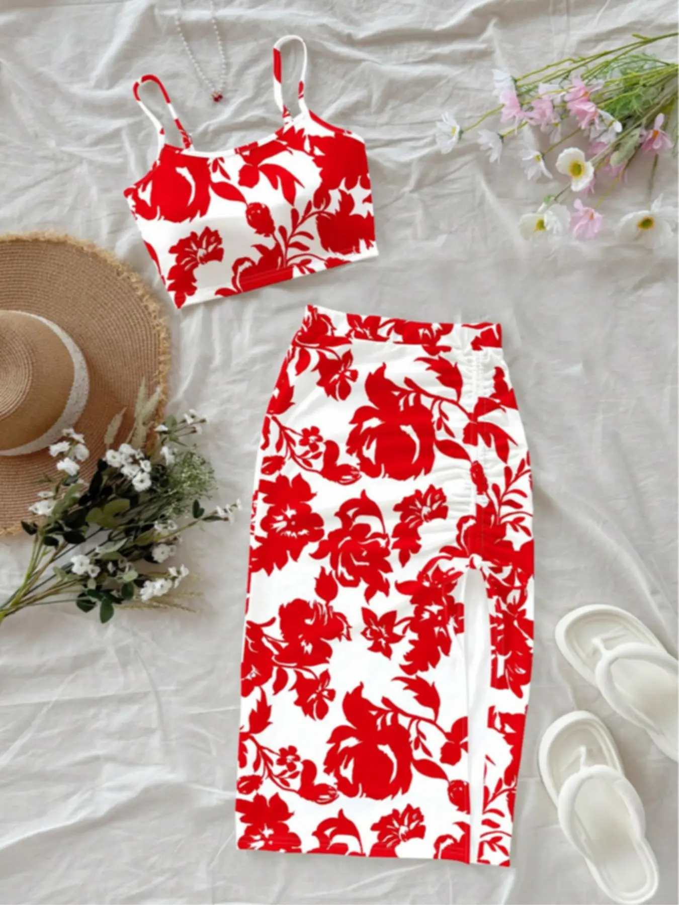 Women's Plain Cami Top & Ditsy Floral Print Ruched Drawstring Skirt, Casual Sleeveless Top & Skirt for Summer, Two-piece Women’s Sets, Adjustable, Womenswear, Clothes