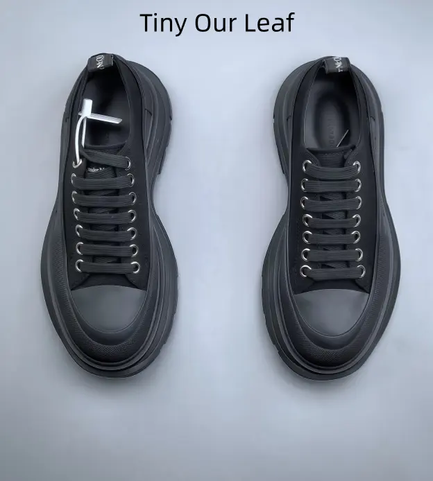 Collectible Sports Shoes - Multi-Layer Rugged Sole, Shock-Absorbent Design for Long Walks