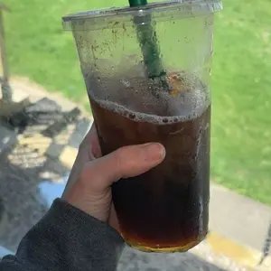 50Pack 32oz Thicker Clear Plastic Cups with Lids and Thicker Straws with Paper-wrapped Disposable Drinking Cups for Cold Drinks, Iced Coffee, Milkshakes, Smoothies