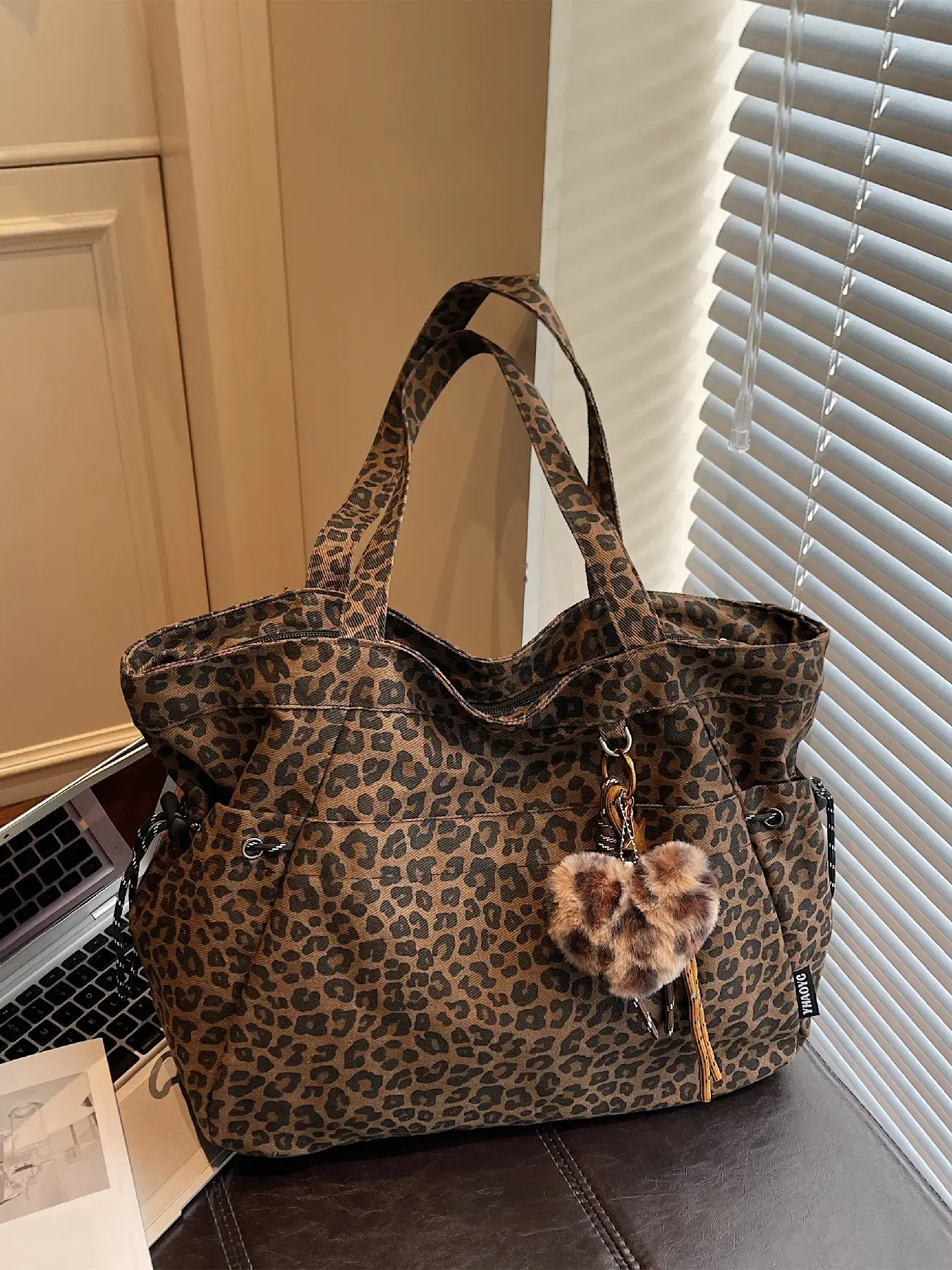 Leopard Print Plush Pendant Bag, Large Capacity Fashion Tote Bag for Work & Daily Use, Versatile Bag, Single Shoulder Crossbody Design, Stylish Bag, High Quality Bag, Fashionable Bags