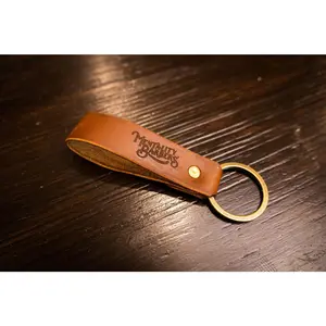 Leather Keychain - Walnut Minerva