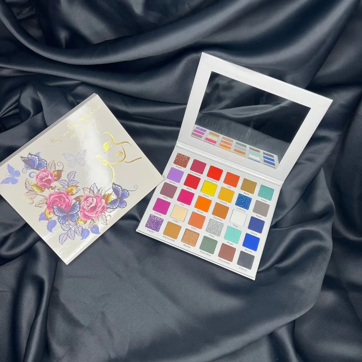 Mujer De Hierro Eyeshadow Palette
