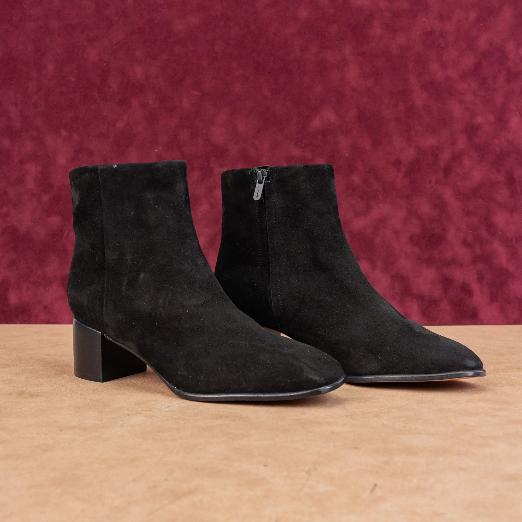 Vince Women Ara Black Suede Block Heel Zip Dress Fashion Boots sz 7.5US EUR38