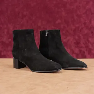 Vince Women Ara Black Suede Block Heel Zip Dress Fashion Boots sz 7.5US EUR38