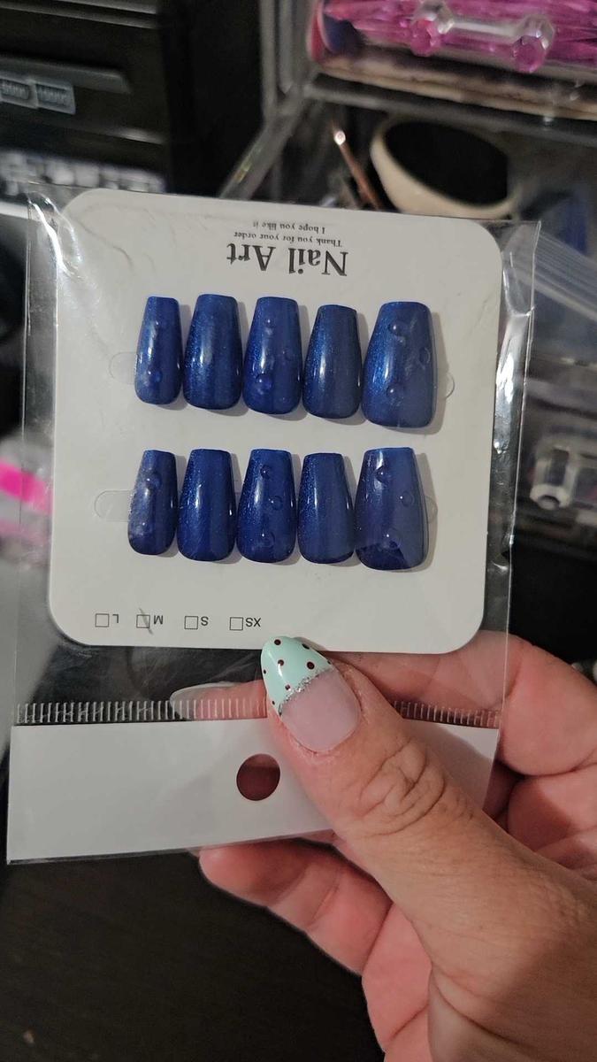 Item: M(short/medium), $20.99 5bags, host:Tessa