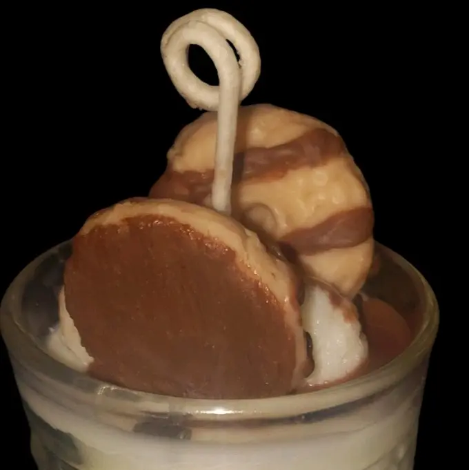 Mini Fudge Stripes Surprise Candle