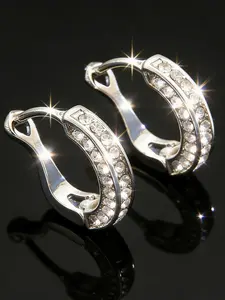 Fashionable imitation diamond ear loop earrings with dazzling silver ear loops, suitable for wearing at parties and dances