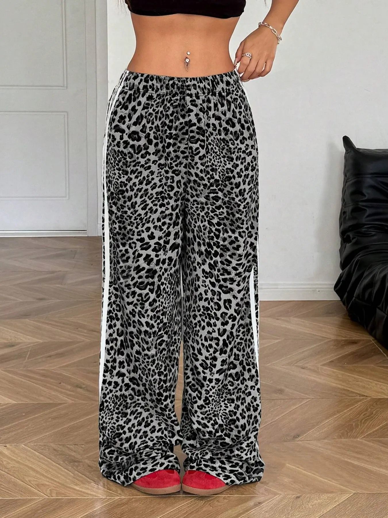 Women's Leopard Print Casual Long Pants, Elastic Waist, Side Striped Design, Loose-Fitting Straight Leg, Casual Fashion Pants, Casual Chic Trousers, All Seasons Wear
