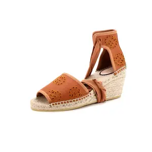 Pre-owned Gucci Women's Damita Espadrilles Interlocking G Embroidered Canvas by Rebag