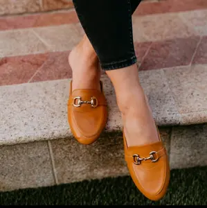 Honey Buckle Flat Foldable Shoe in a Beautiful Loafer Style Mule