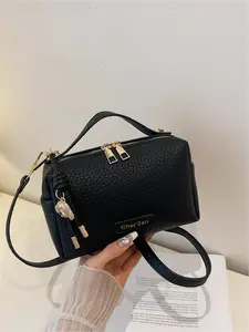 Versatile Solid Color Handbag, Simple Lightweight Women's Commuter Crossbody Bag, Perfect for Daily Outings, Stylish and Practical Design