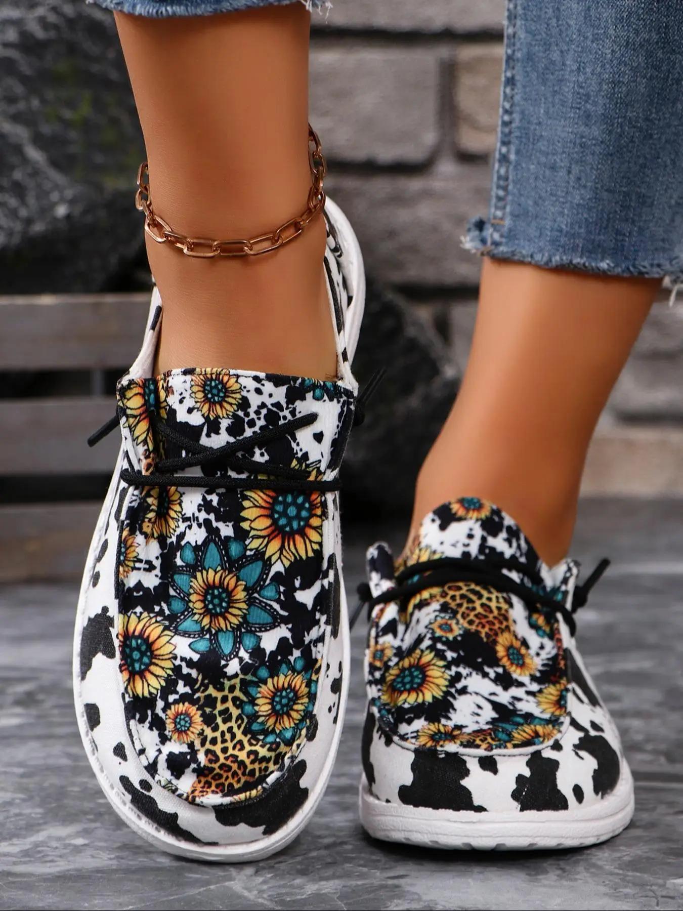 Women's Fashion Sunflower & Leopard & Cow Print Lace Up Low Top Sneakers, Casual Comfortable Sports Running Shoes for Daily Wear, Trendy All-match Sli