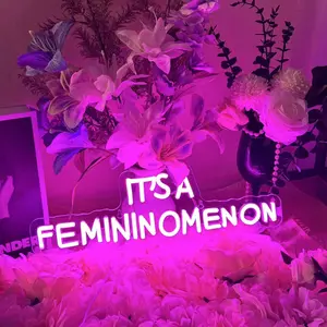 It's A Femininomenon Neon Sign, USB Powered LED Light-Up Wall Mounted Neon Sign, Novelty Lighting for Women's Festival, Office, Girls Party Atmosphere, LED Neon Lights