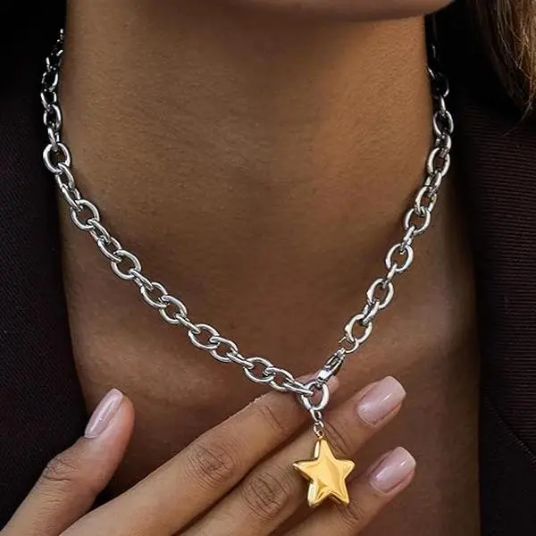 Virelyn B Chunky Star Necklace Purffy Gold Star Necklaces for Women Statement Necklace Thick Chain OT Toggle Necklaces Large Pendant Fashion Jewelry Gift