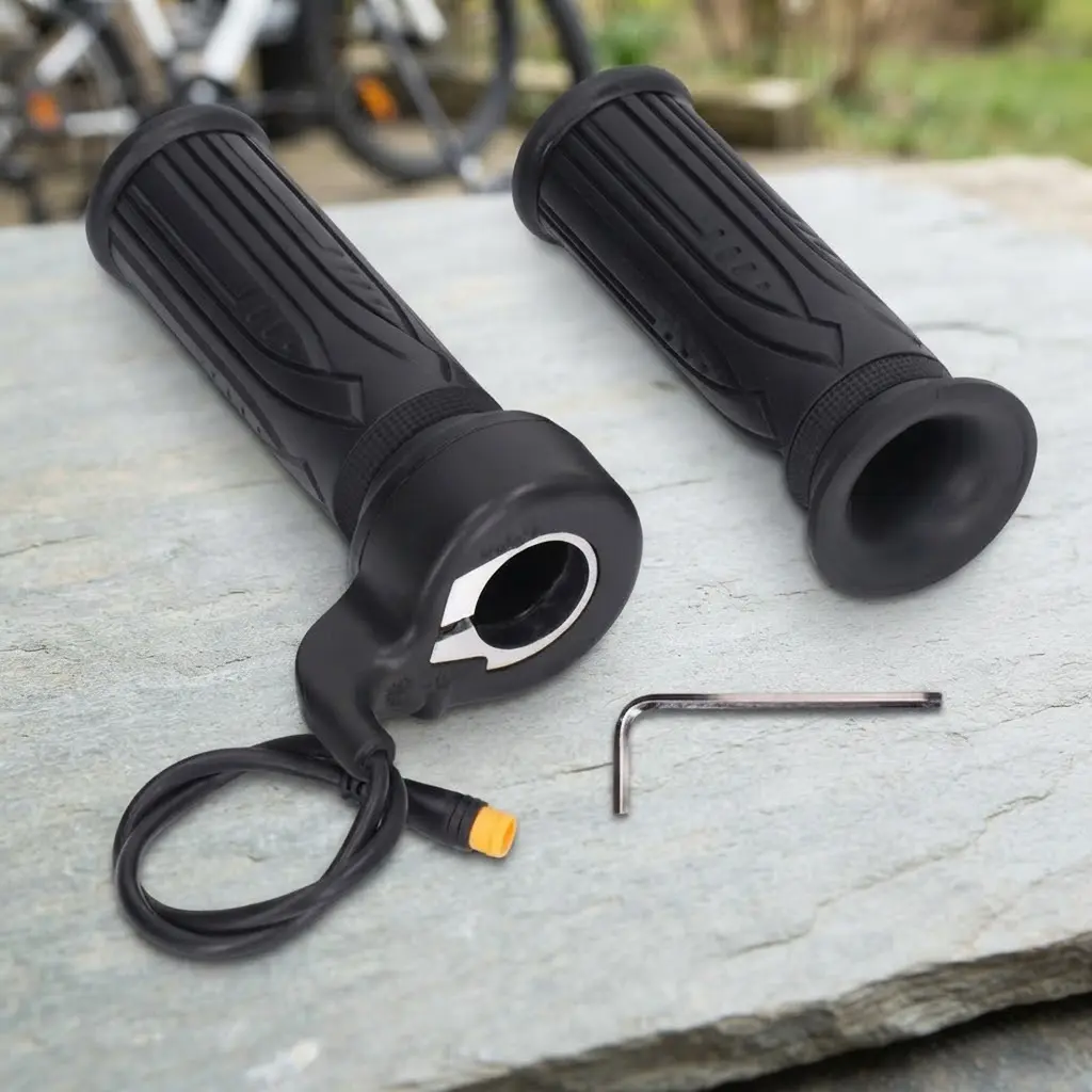 20X Full Twist Throttle Grip, Durable E-Bike Throttle Control, Electric Bicycle Accelerator, Full Twist Ebike Throttle for Scooters & E-Bikes with Waterproof Plug