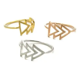 Triangle Ring - Midi Rings