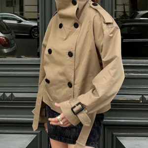 Women's Windbreaker Beige Cropped Trench Coat Double Breasted Jacket with Belted Waist Shoulder Casual Women's Layered Outerwear Female Coat Winter ﻿